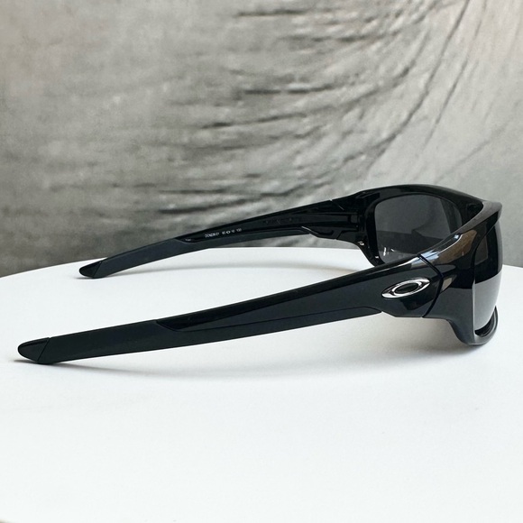 🕶️OAKLEY 🕶️ Valve Black Sunglasses OO9236 - Picture 11 of 15